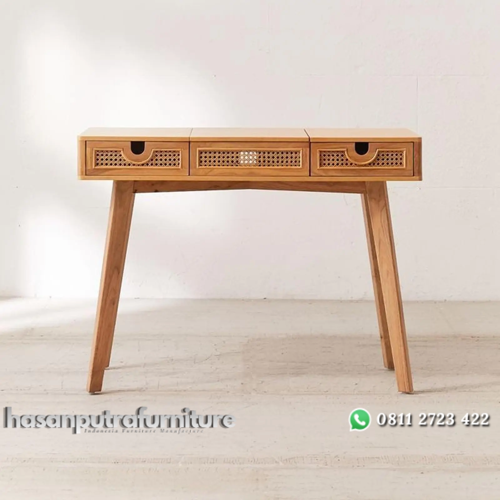 Meja konsul kayu jati kombinasi rotan alami finishing natural Indonesia Furniture 1 Meja konsul kayu jati kombinasi rotan alami finishing natural Indonesia Furniture