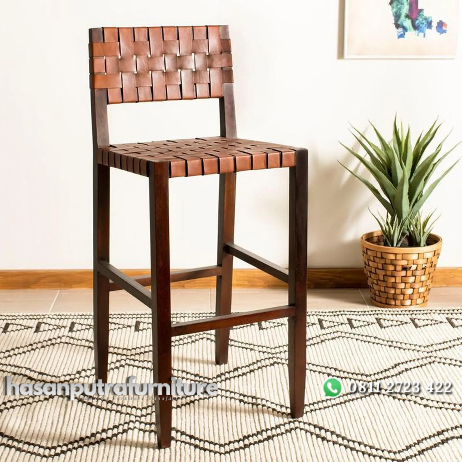 Kursi bar kayu jati anyaman kulit asli kursi bar terbaik Indonesia Furniture 1 Kursi bar kayu jati anyaman kulit asli kursi bar terbaik Indonesia Furniture