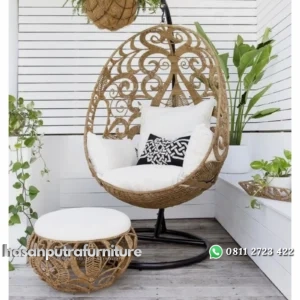 Ayunan rotan sintetis motif ukir full bantalan pijakan kaki rotan Indonesia Furniture