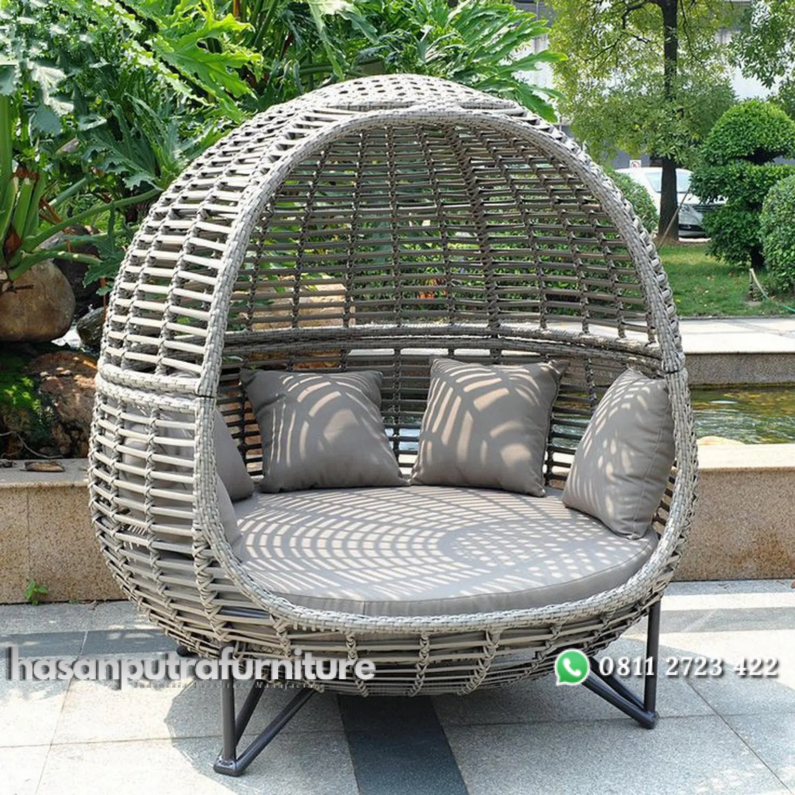 Deybed rotan sintetis kerodong bangku outdoor unik Indonesia Furniture 1 Deybed rotan sintetis kerodong bangku outdoor unik Indonesia Furniture