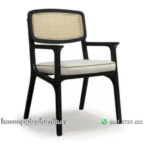 Kursi cafe lengan kayu jati kursi cafe sandaran rotan alami Indonesia Furniture