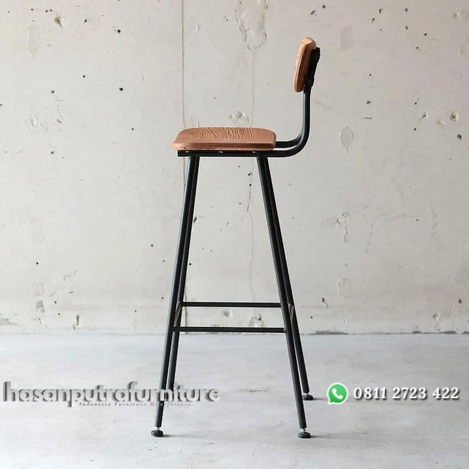 Kursi bar besi dudukan dan sandaran kayu jati Indonesia Furniture 5 Kursi bar besi dudukan dan sandaran kayu jati Indonesia Furniture