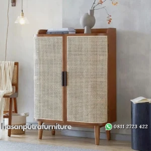 Rak buku modern pintu rotan terbaik tempat penyimpanan barang Indonesia Furniture