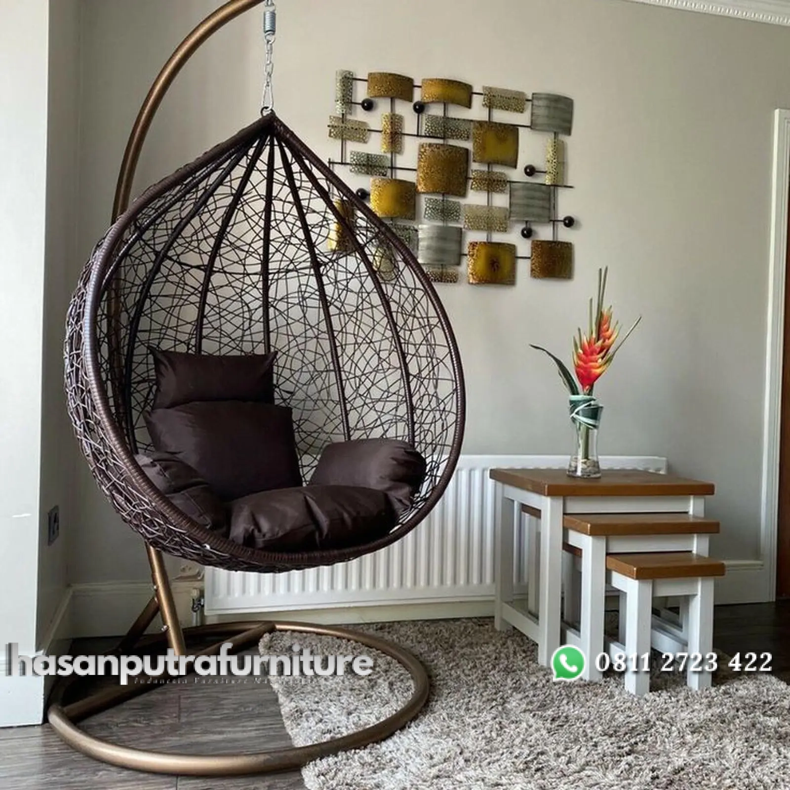 Ayunan rotan sintetis model terbaru tiang besi finishing gold Indonesia Furniture 1 Ayunan rotan sintetis model terbaru tiang besi finishing gold Indonesia Furniture