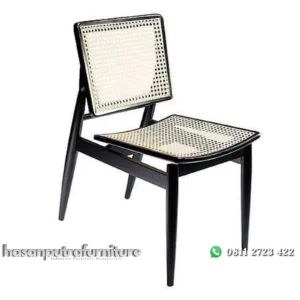 Kursi cafe kayu jati dudukan dan sandaran rotan alami Indonesia Furniture