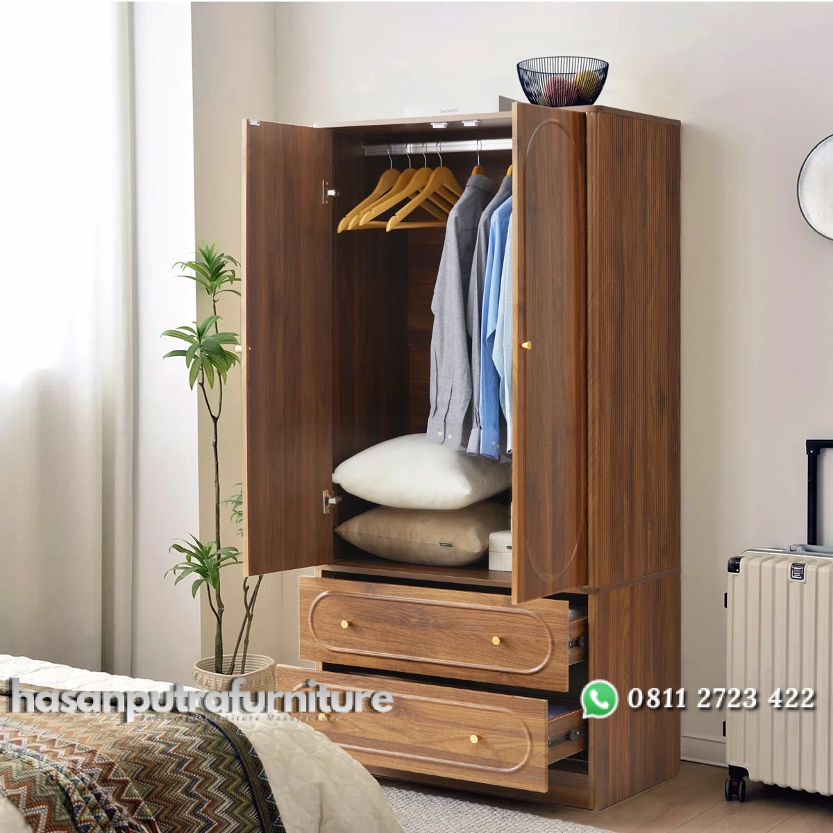 Emily Lemari Pakaian 2 Pintu Kayu Jati Solid Hasan Putra Furniture Jepara - Indonesia Furniture 2 Emily Lemari Pakaian 2 Pintu Kayu Jati Solid Hasan Putra Furniture Jepara - Indonesia Furniture - Gambar 2