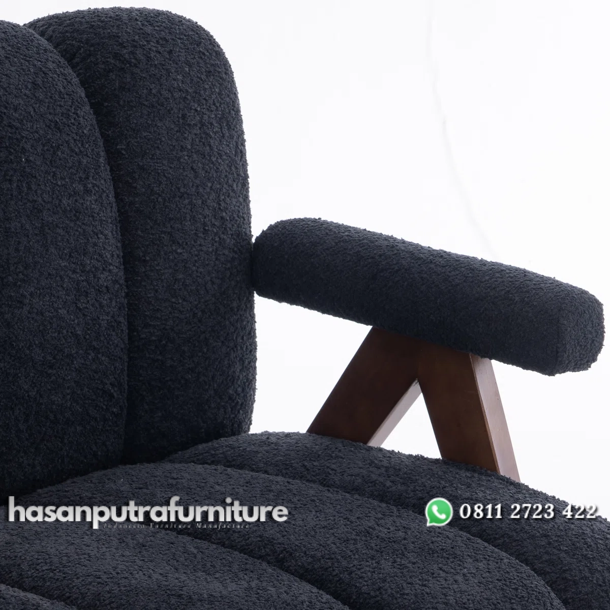 George Callen Set Sofa Tamu Kekinian Kayu Jati Minimalis Hasan Putra Furniture Jepara - Indonesia Furniture 4 George Callen Set Sofa Tamu Kekinian Kayu Jati Minimalis Hasan Putra Furniture Jepara - Indonesia Furniture - Gambar 4