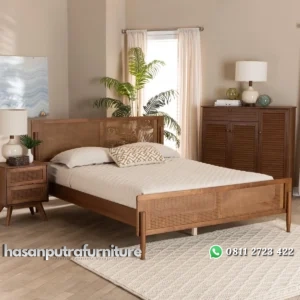 Giguere Ranjang Tidur Model Rotan Sintetis Kayu Jati Hasan Putra Furniture Jepara - Indonesia Furniture