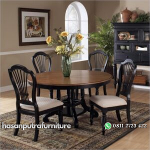Set Meja Makan Bulat Klasik Hasan Putra Furniture Jepara - Indonesia Furniture