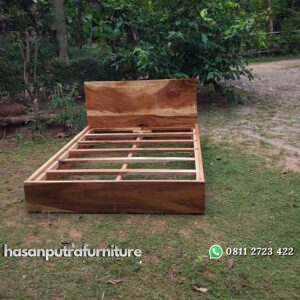 Tempat Tidur Trembesi Hasan Putra Furniture Jepara - Indonesia Furniture
