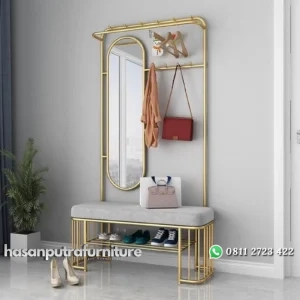 Gantungan baju besi finishing gold dengan bench cermin berdiri elegan Indonesia Furniture