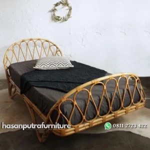 Dipan tidur rotan alami tempat tidur terlaris Indonesia Furniture