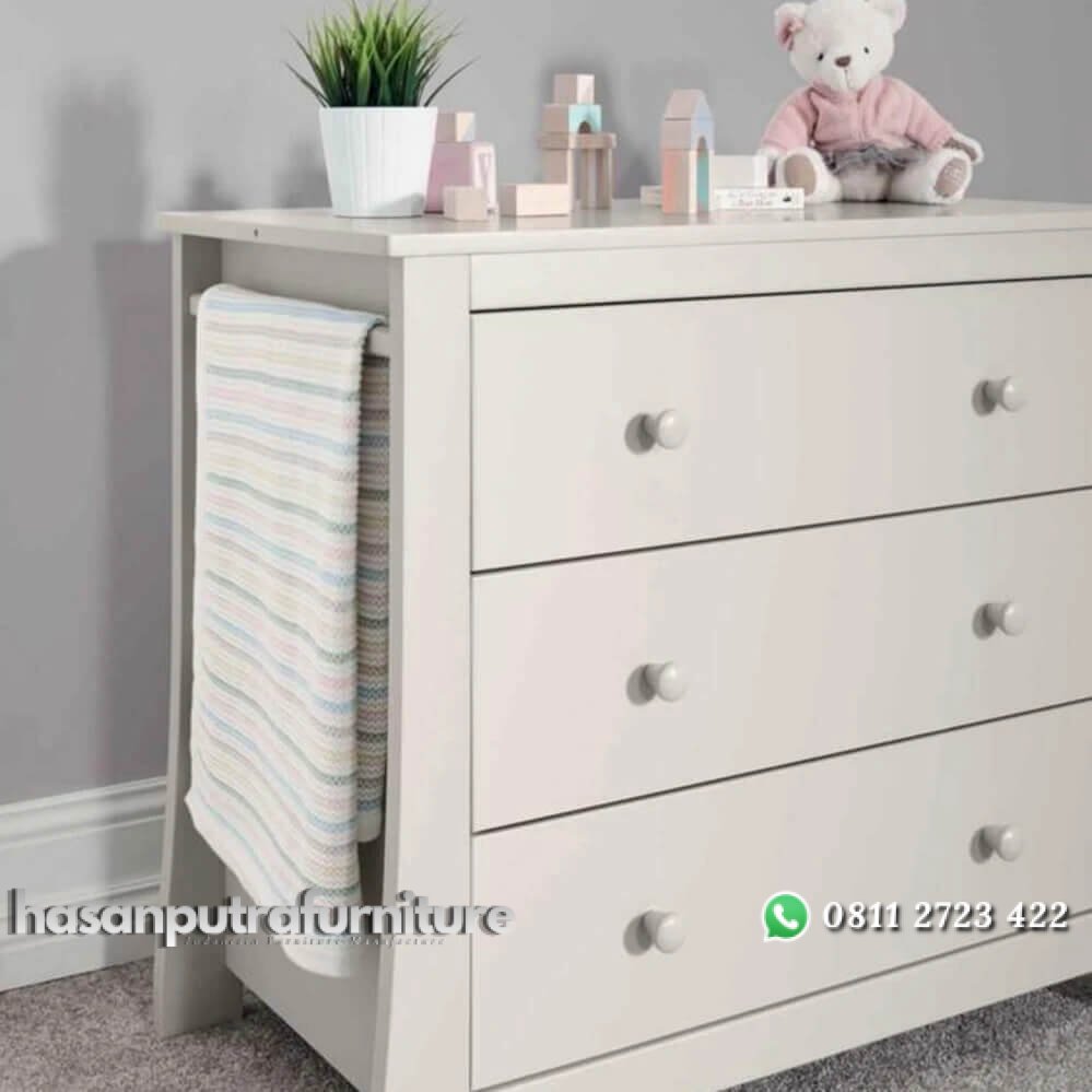 Baby Tafel Kayu Model Minimalis 3 Laci Duco Putih Hasan Putra Furniture Jepara - Indonesia Furniture 2 Baby Tafel Kayu Model Minimalis 3 Laci Duco Putih Hasan Putra Furniture Jepara - Indonesia Furniture - Gambar 2