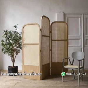 Sketsel terbaru kayu jati kombinasi rotan alami penyekat ruangan moder Indonesia Furniture